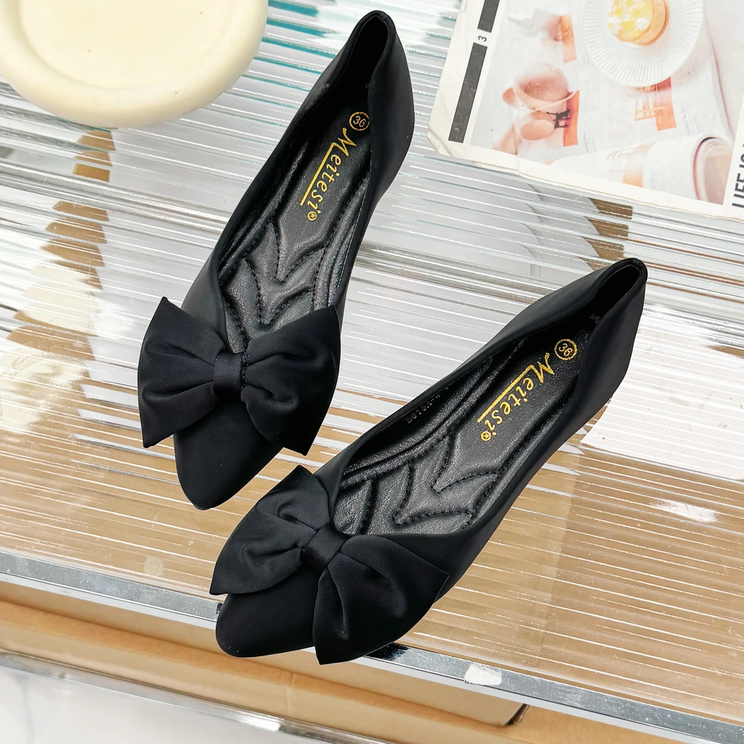 B618A平底舒适单鞋女2025新款尖头鞋橡胶底蝴蝶结百搭工作瓢鞋