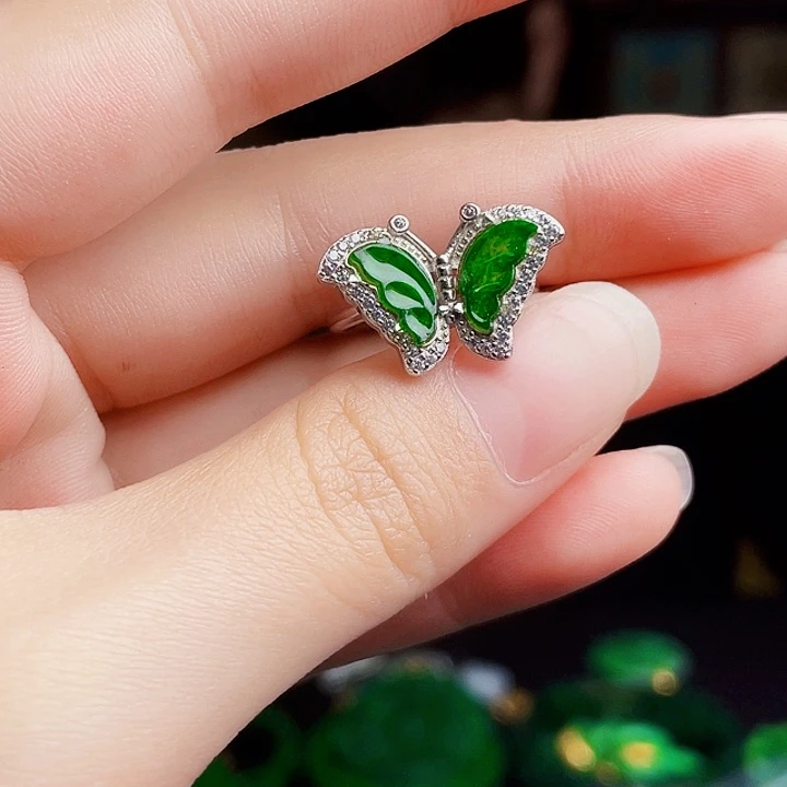 翡翠银S925镶嵌颈饰多样性