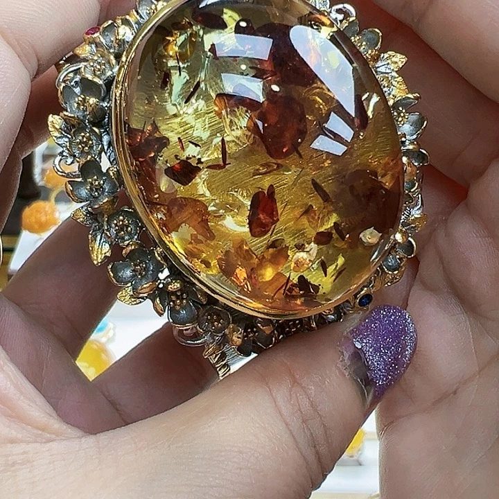 琥珀未镶嵌珠宝奇石