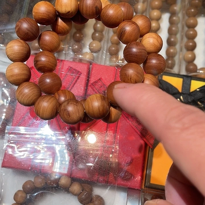 锅***周檀香木无事牌老山檀香1.5