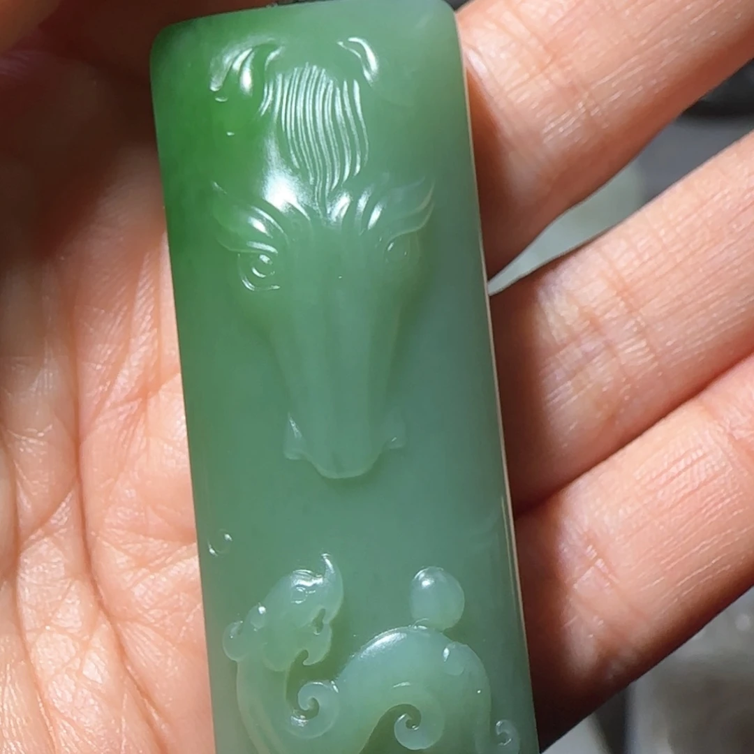 和田玉（碧玉）颈饰未镶嵌鱼*陈