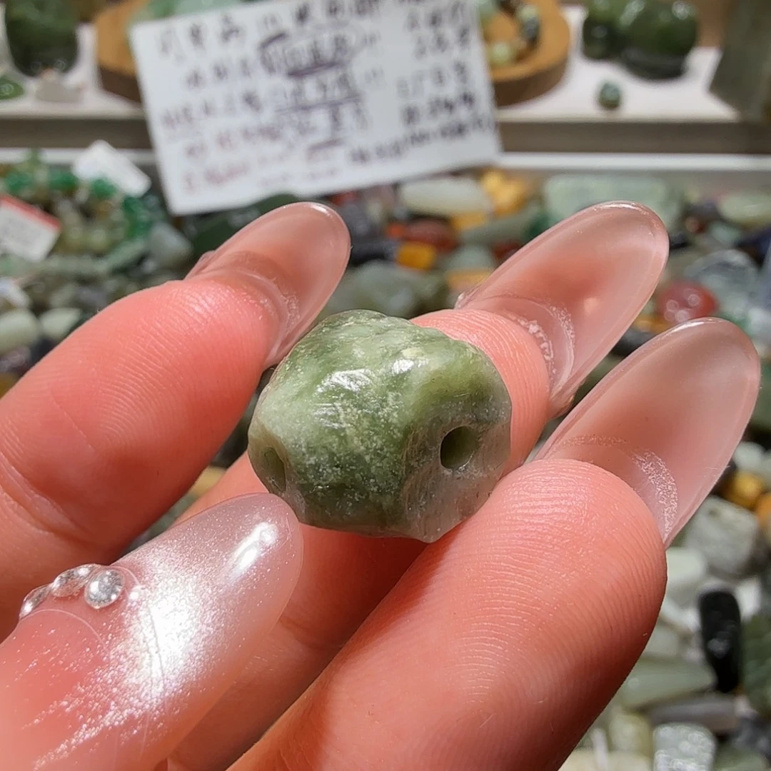 和田玉未镶嵌珠宝奇石