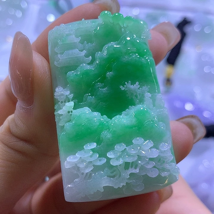 翡翠未镶嵌颈饰天然翡翠A货吊坠