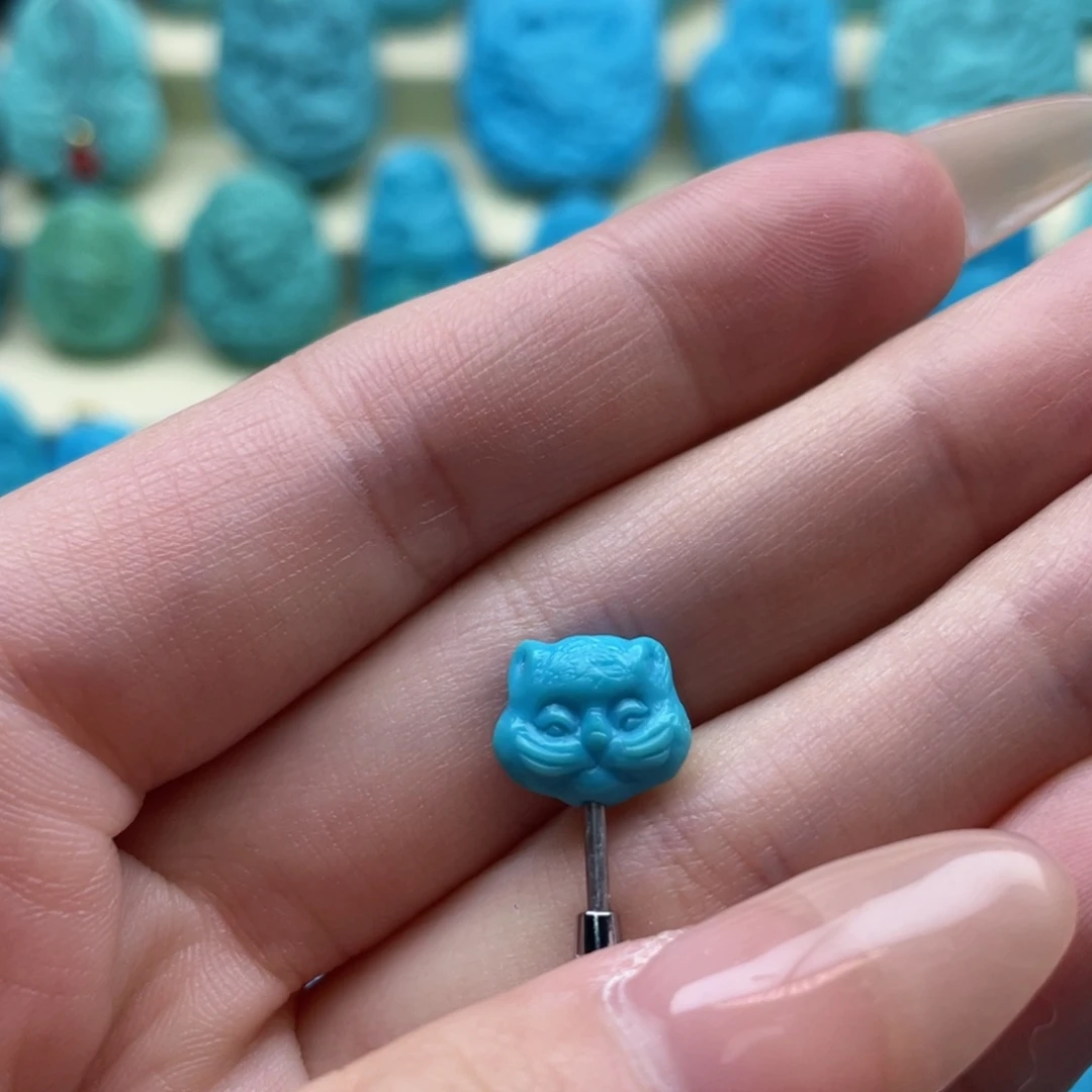 绿松石雕刻未镶嵌