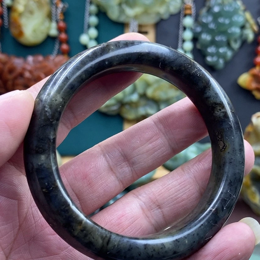 【闪购商品】未镶嵌岫玉手镯58