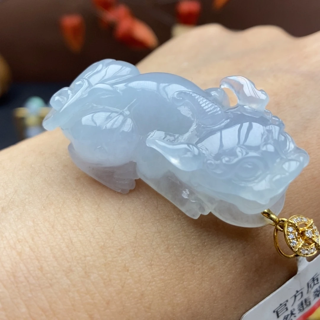 【闪购商品】颈饰18K金镶嵌翡翠72