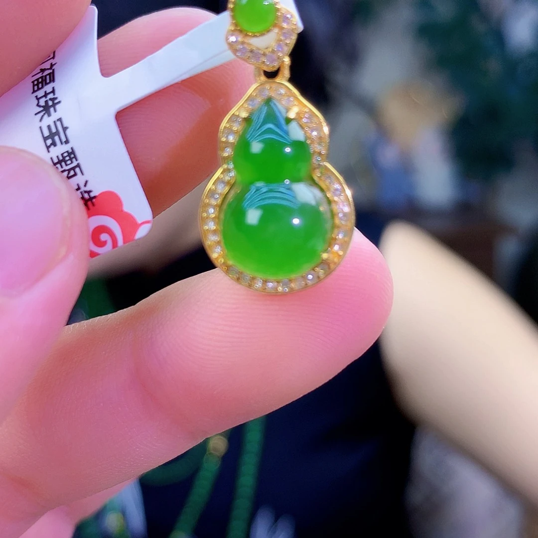吊坠(不含链)银S925镶嵌和田玉(碧玉)吊坠