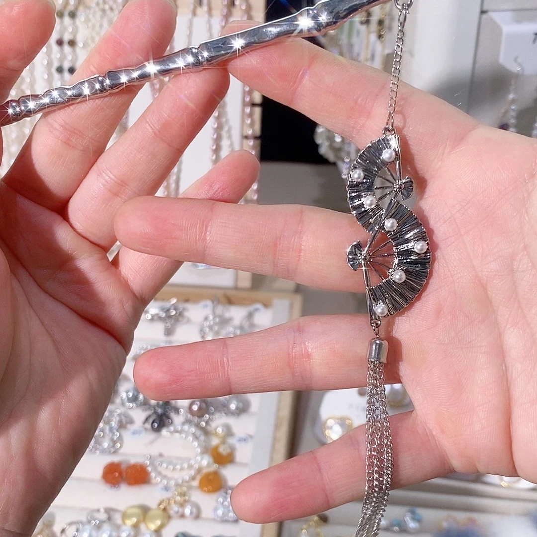 查罗石合金珠宝半成品