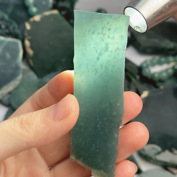 翡翠裸石纯天然翡翠