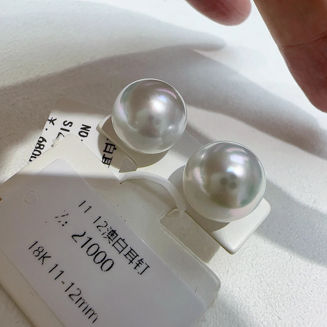 11-12mm高品质极光澳白耳钉