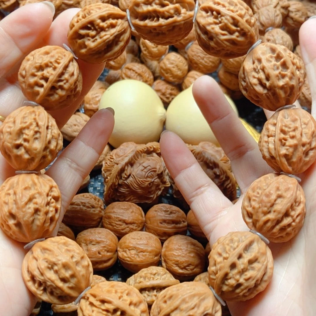 文玩核桃手串八棱