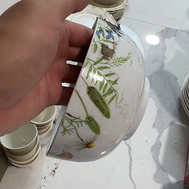 蝴***梦瓷面碗10米一个，发两个