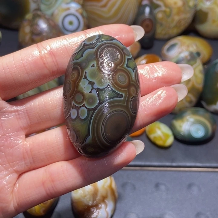 【闪购商品】未镶嵌玛瑙/玉髓珠宝奇石x x