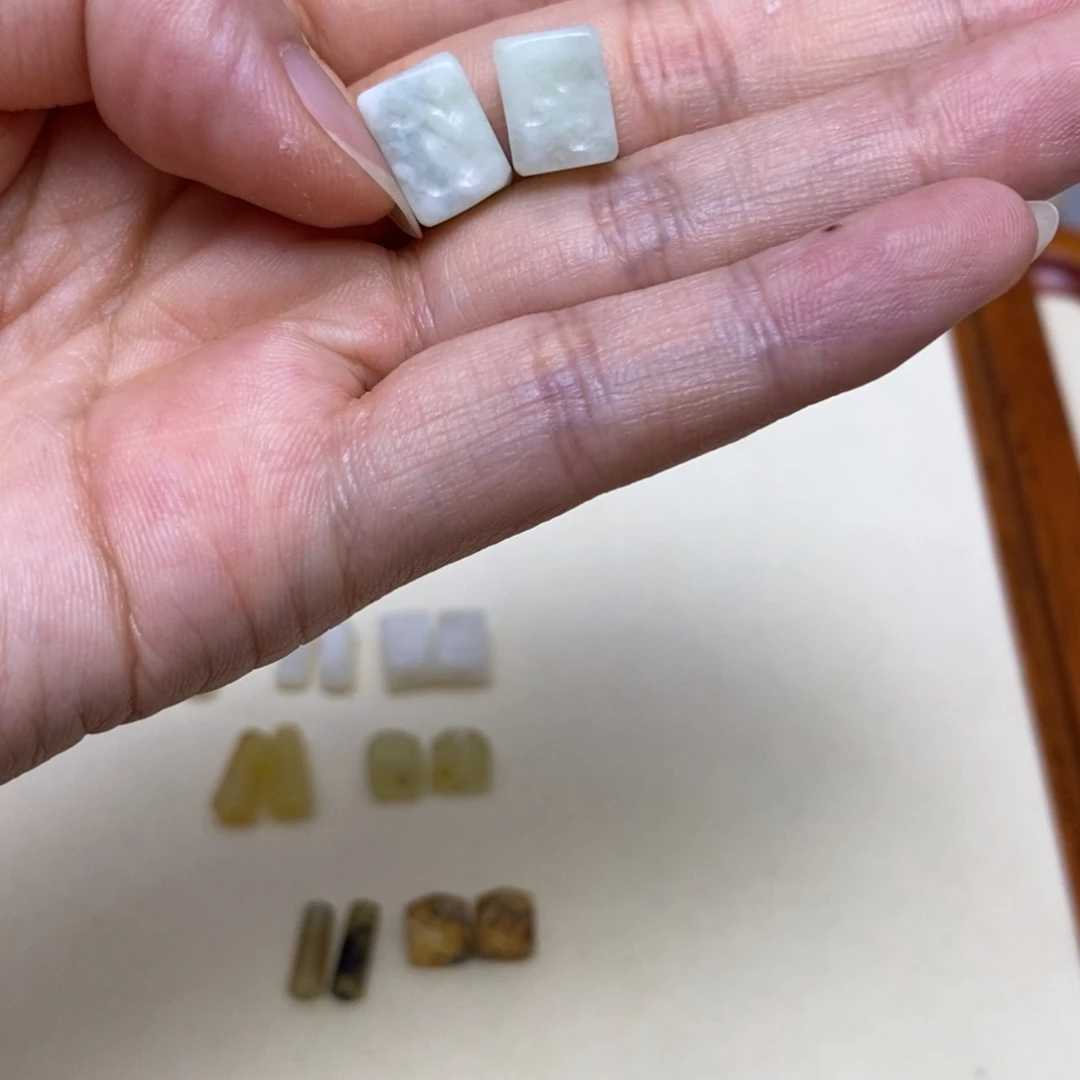 蛇纹石玉合金配饰?****啊