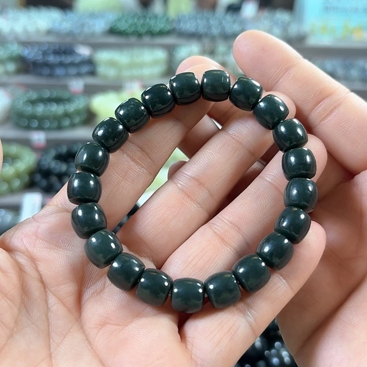 和田玉手链未镶嵌新疆沙枣青直切卡10