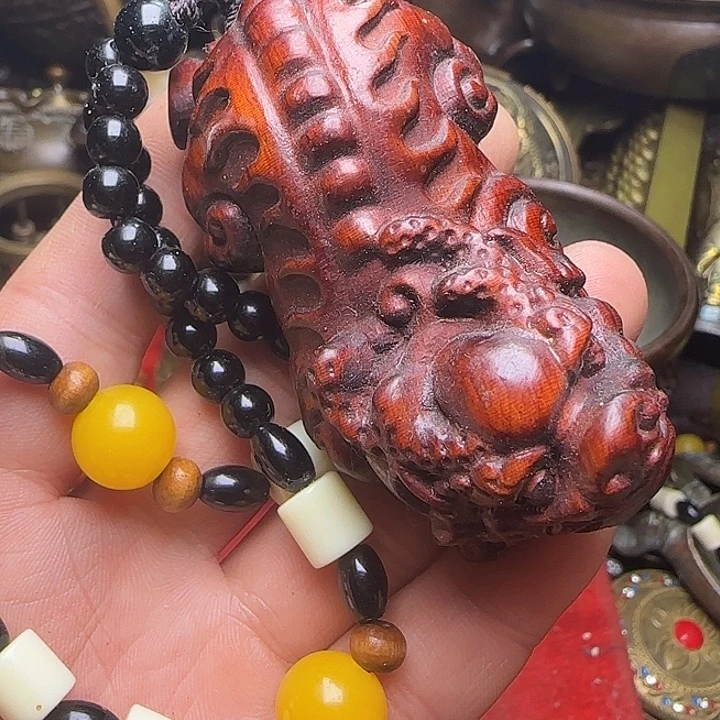 全是铜器工艺摆件