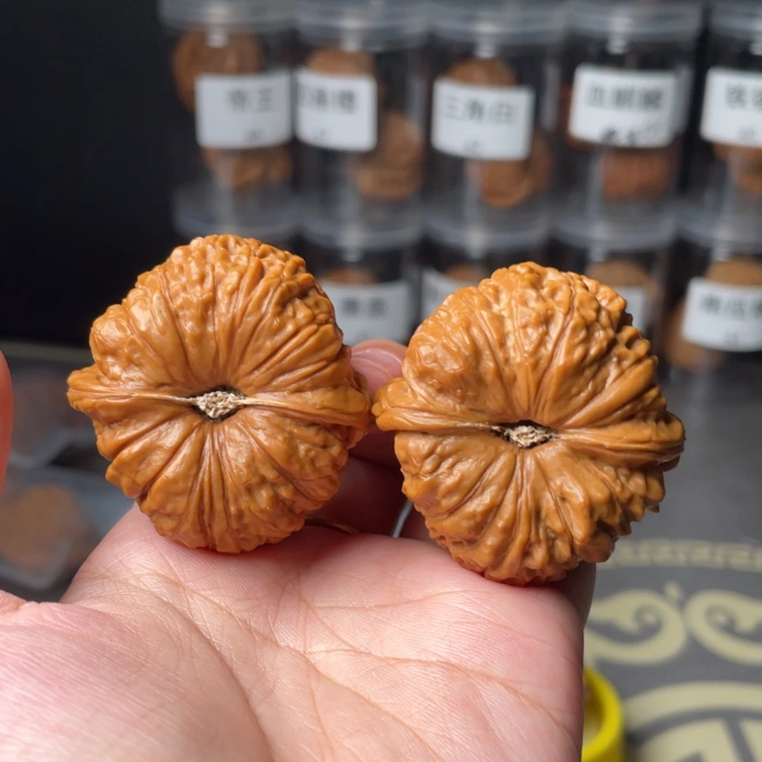 龍***斯文玩核桃把件全品42南瓜