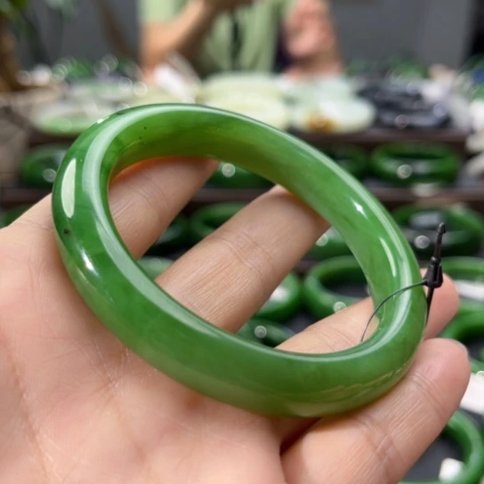 和田玉（碧玉）手镯未镶嵌