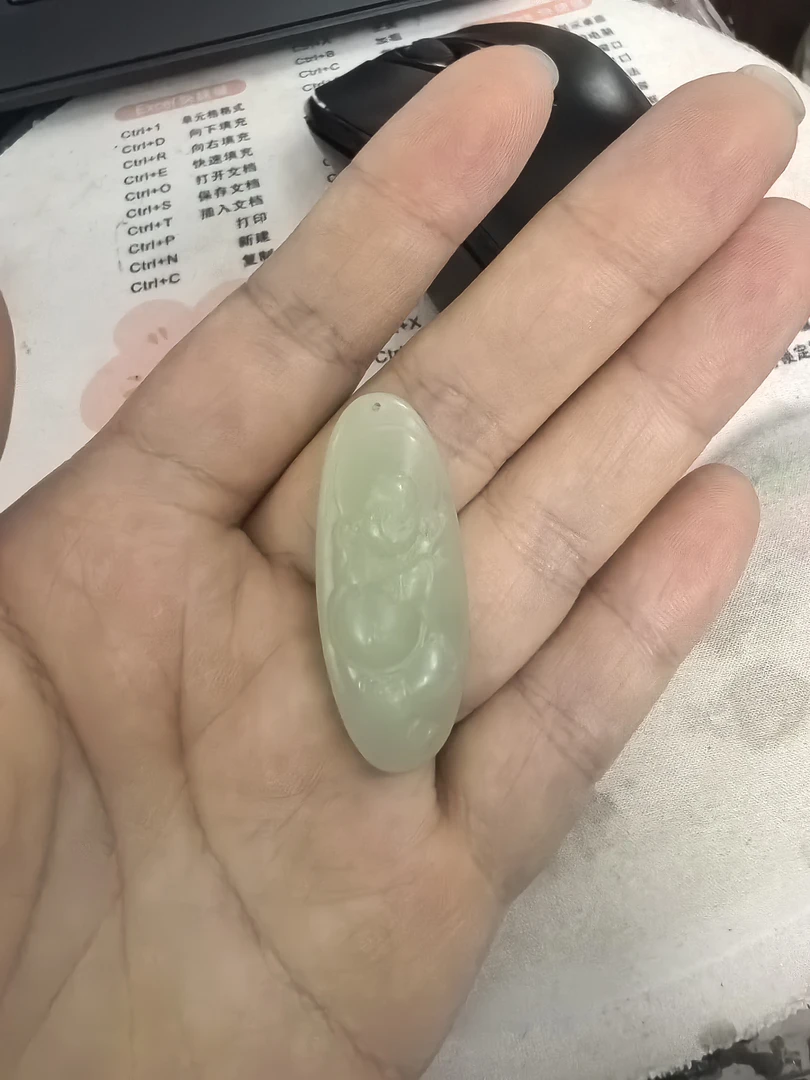 和田玉站佛公保平安纳福玉石饰品挂件精美