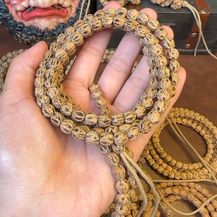 乐***昂吊坠柏香籽/百香籽