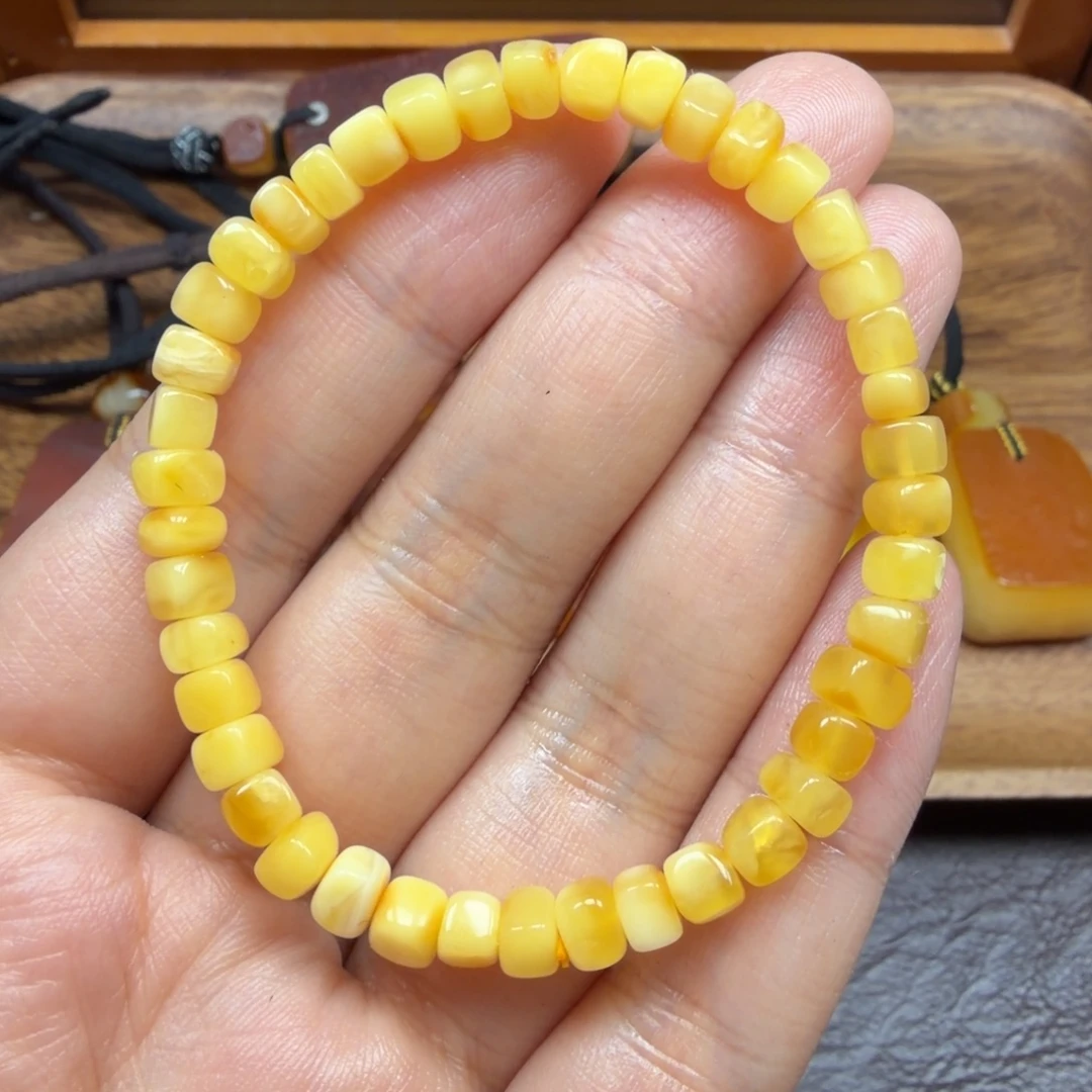 琥珀未镶嵌吊坠(赠链)