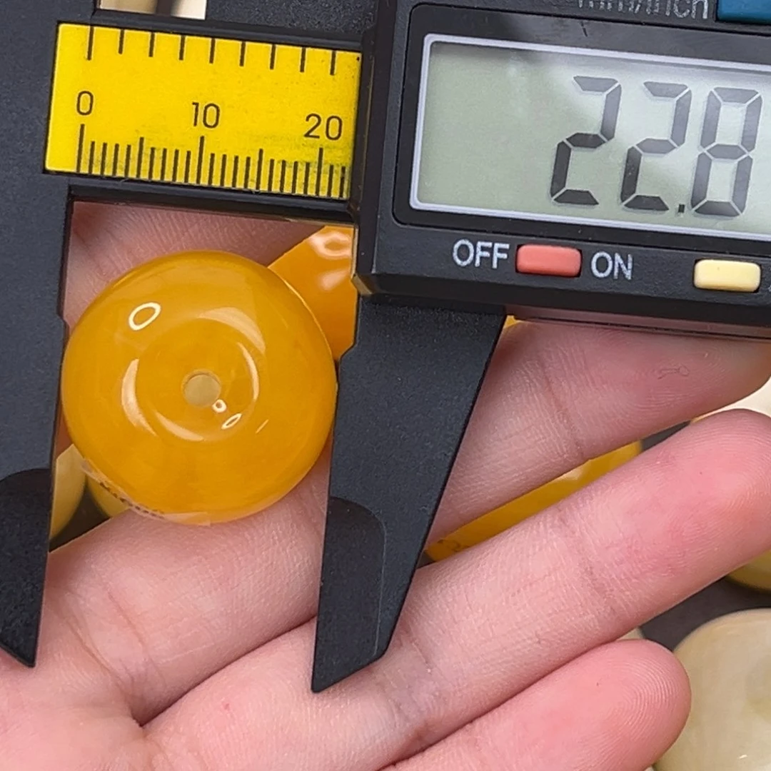 未镶嵌琥珀裸石橘红面包圈