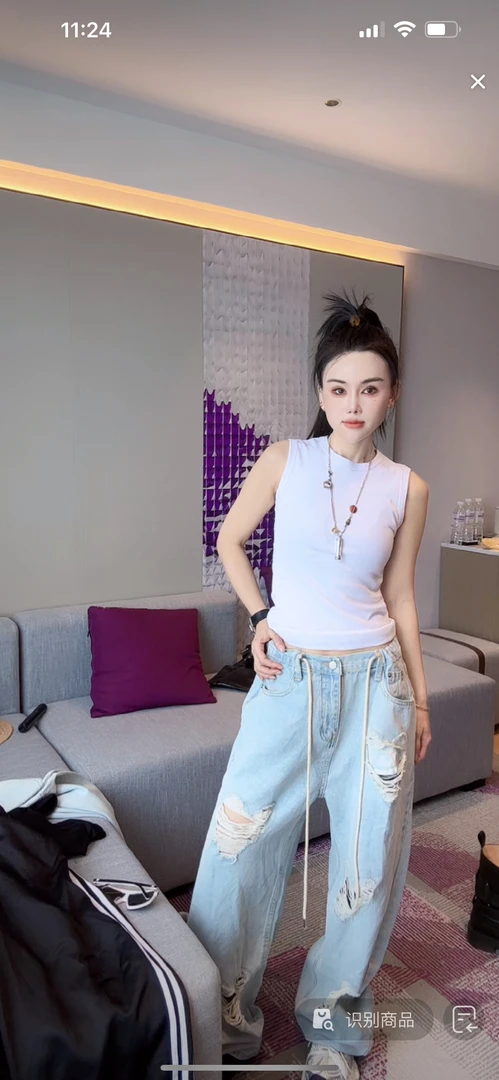 RUYIFASH心型破洞浅色牛仔裤
