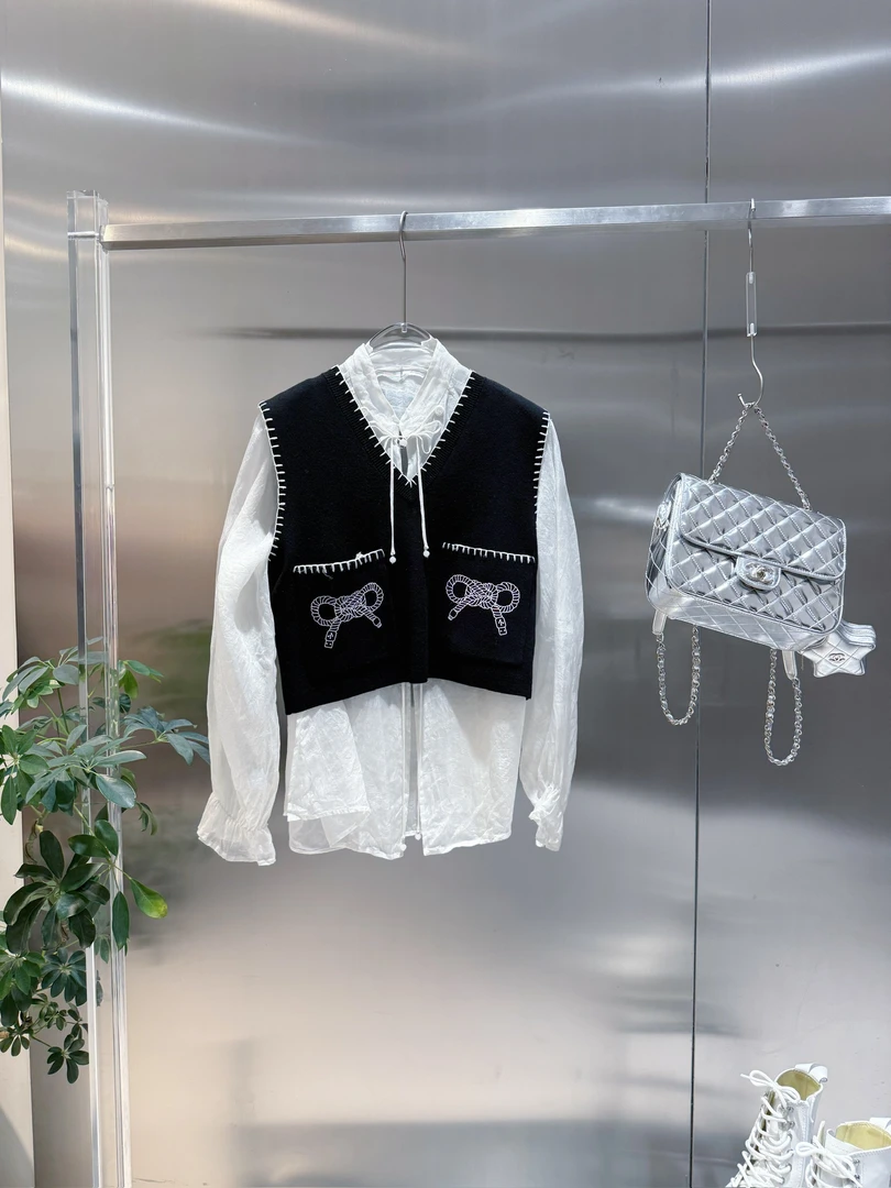 YESBYYESIR福福NO退 蝴蝶结印花马甲上衣 原1980 NO