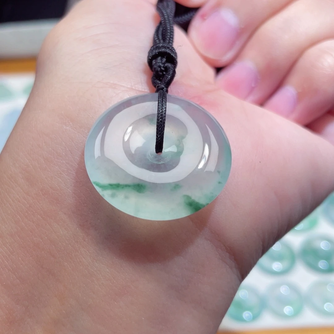 颈饰未镶嵌翡翠扣子