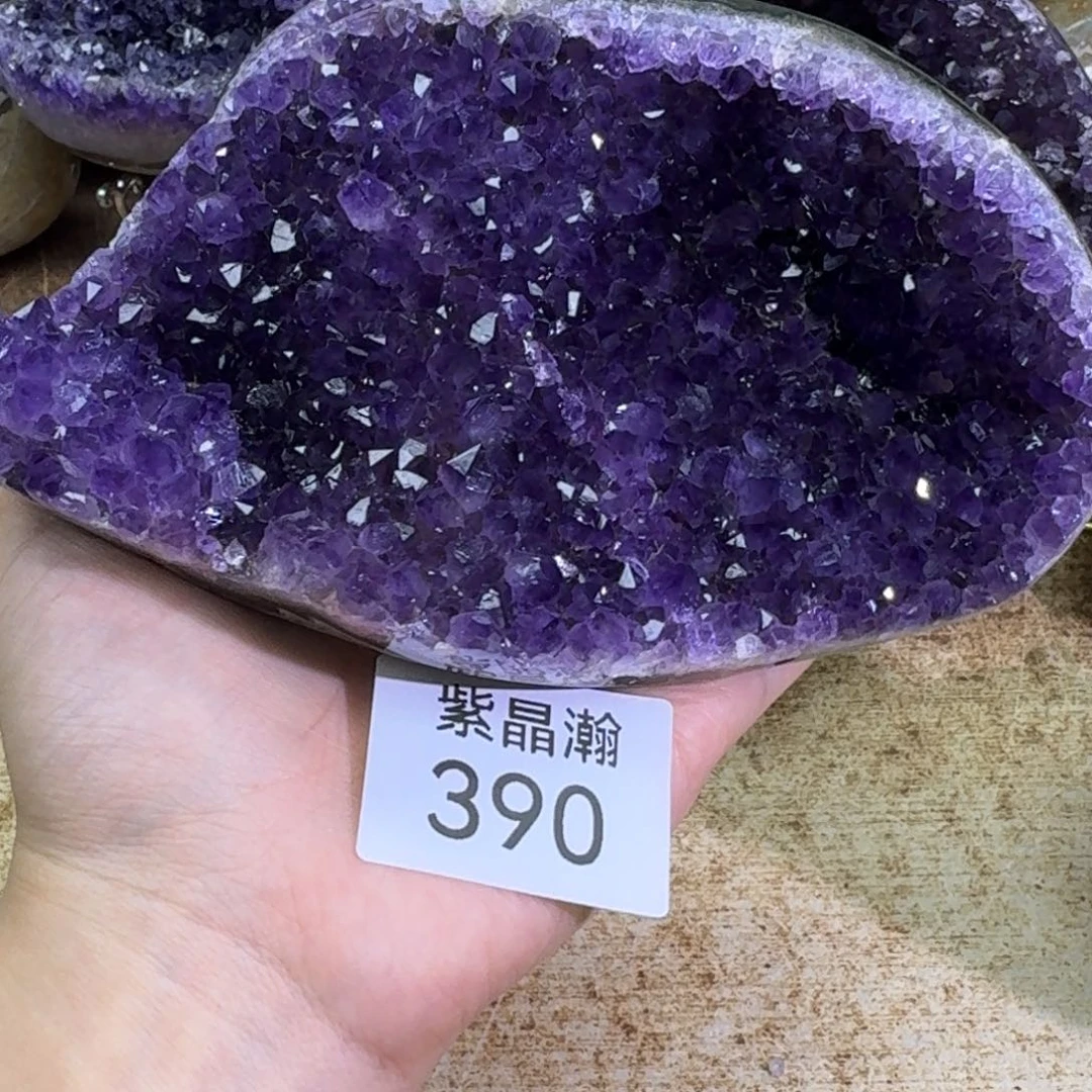 未镶嵌水晶大型摆件（非配饰）