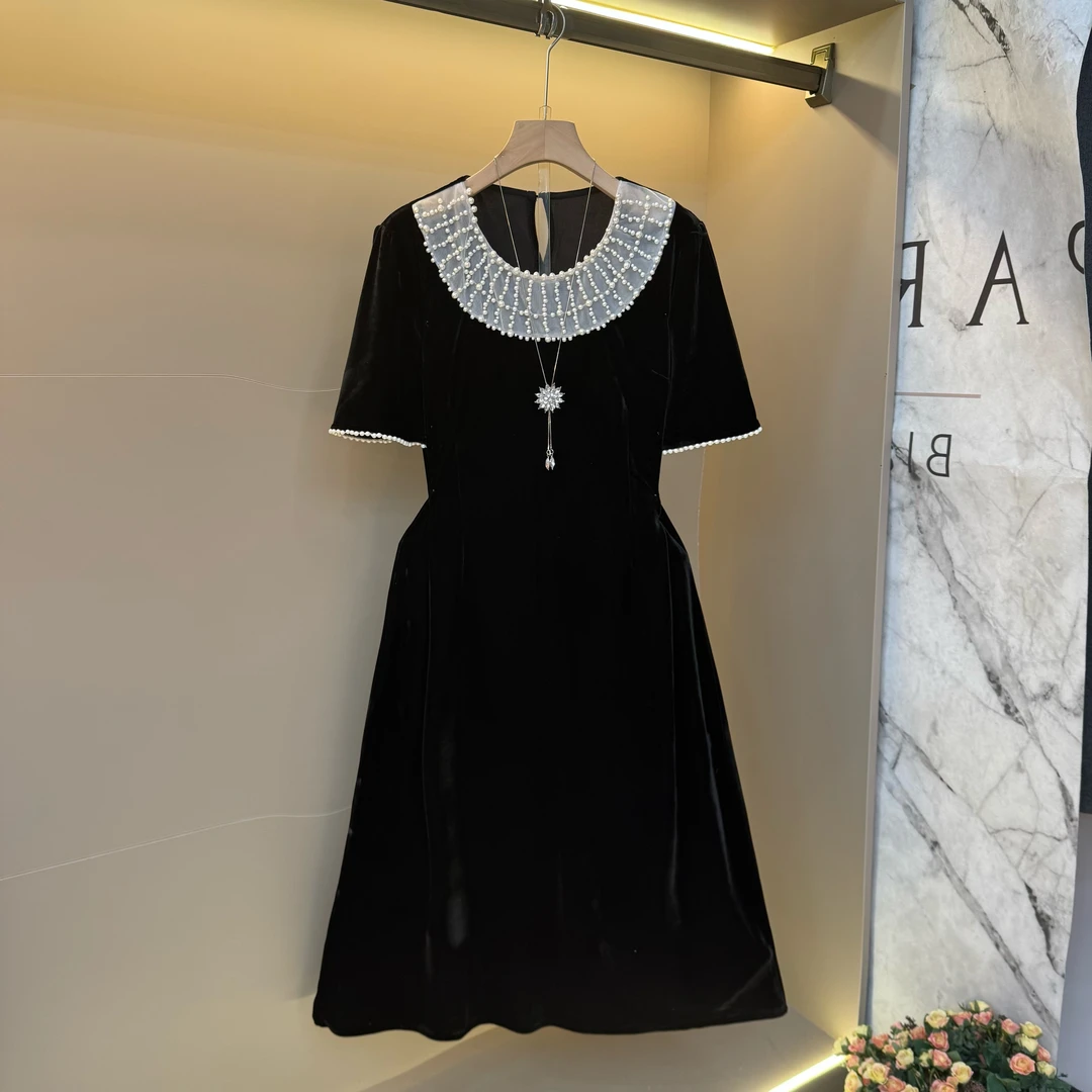 2025夏季新款圆领钉珠设计显瘦气质轻奢高档丝绒连衣裙7261