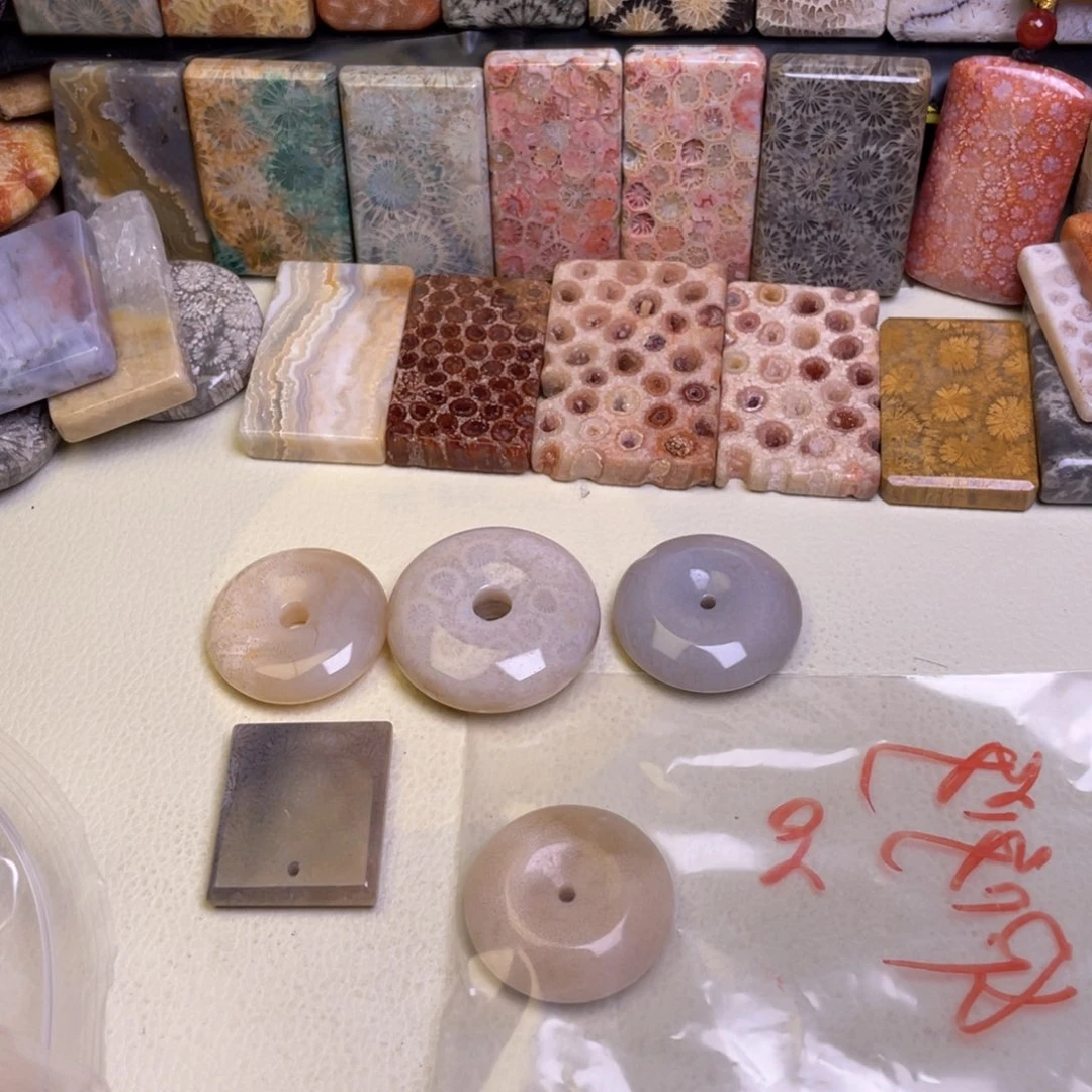 ****i合金吊坠硅化玉精品8