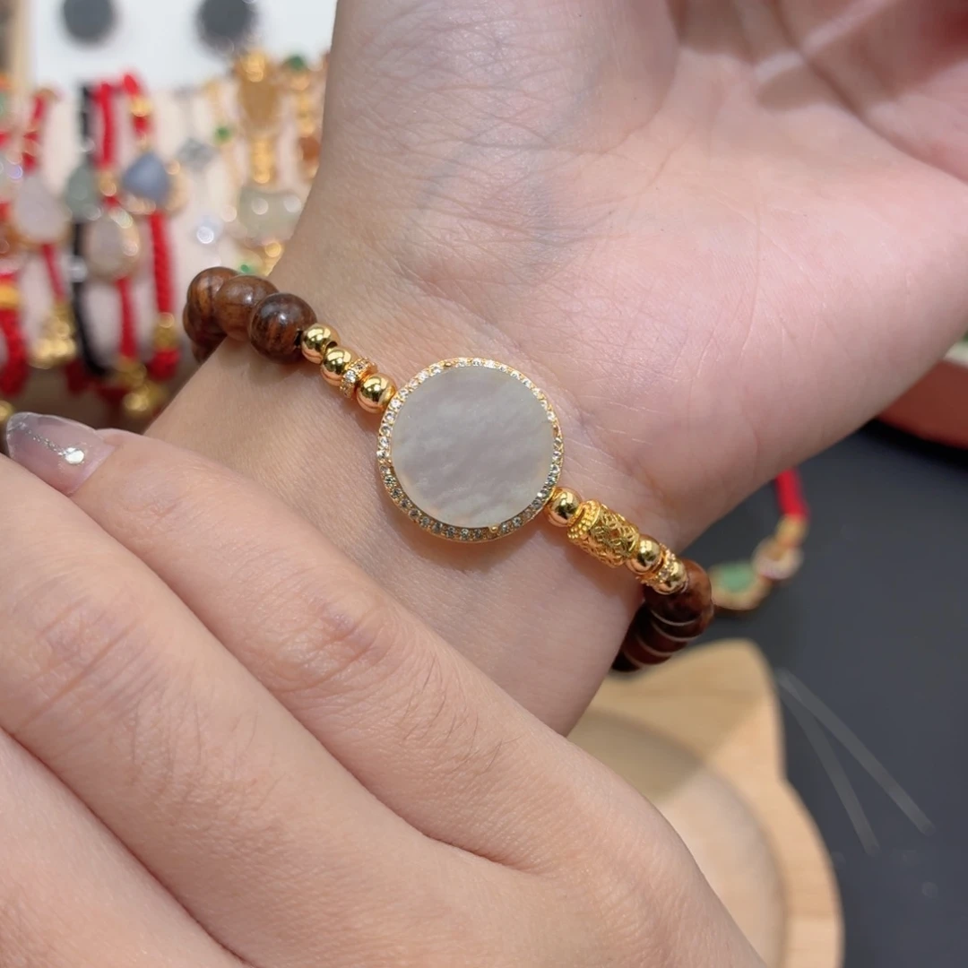 翡翠银S925镶嵌颈饰无事牌