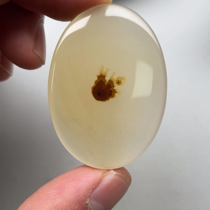 玛瑙/玉髓颈饰未镶嵌张*玮