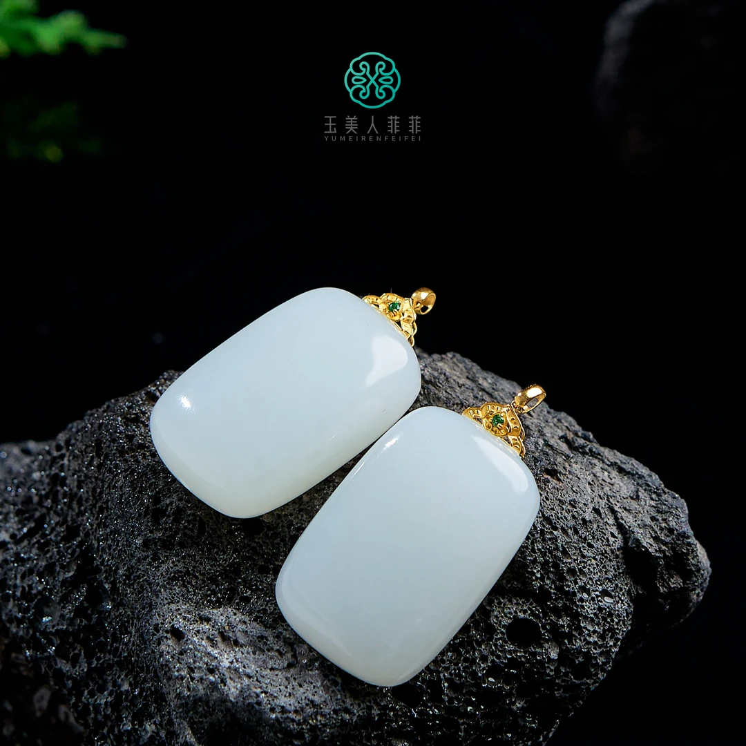 石惑珠宝/和田玉无事牌吊坠约32*21mm/多样性发一