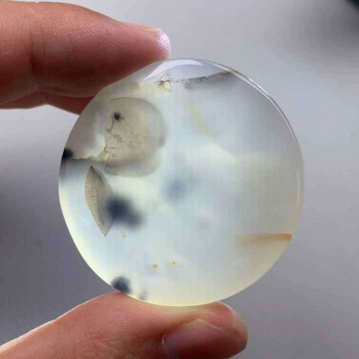 玛瑙/玉髓颈饰未镶嵌穿**空