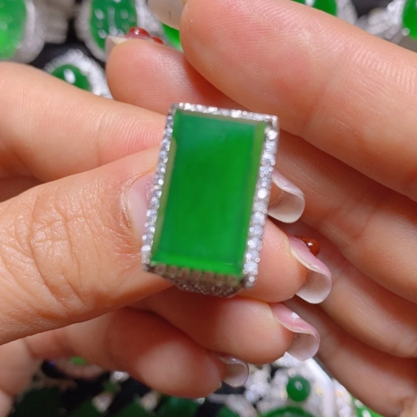 【闪购商品】翡翠挂件银S925镶嵌马鞍男戒