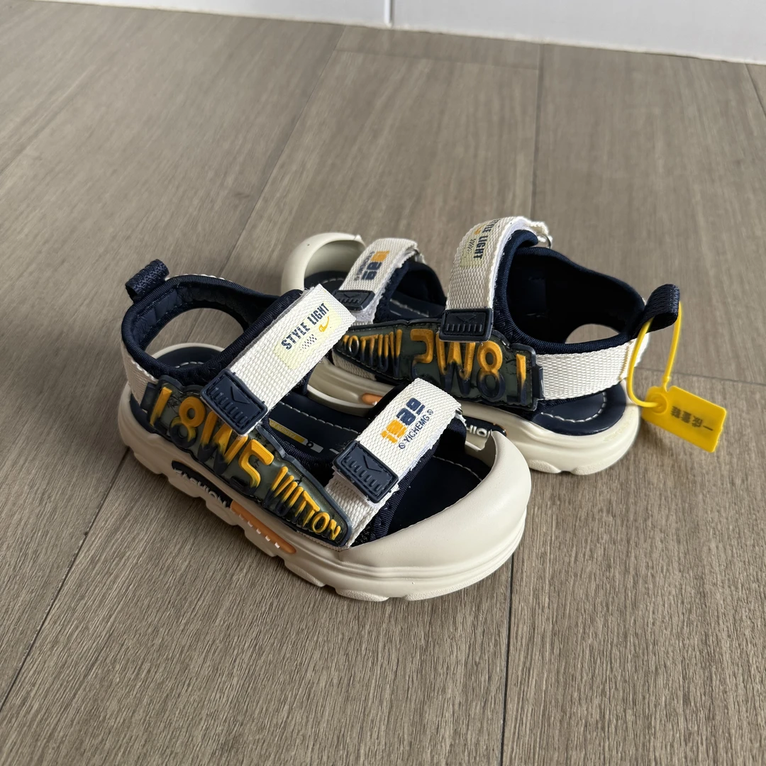 978儿童沙滩鞋凉鞋运动百搭夏季露趾防滑