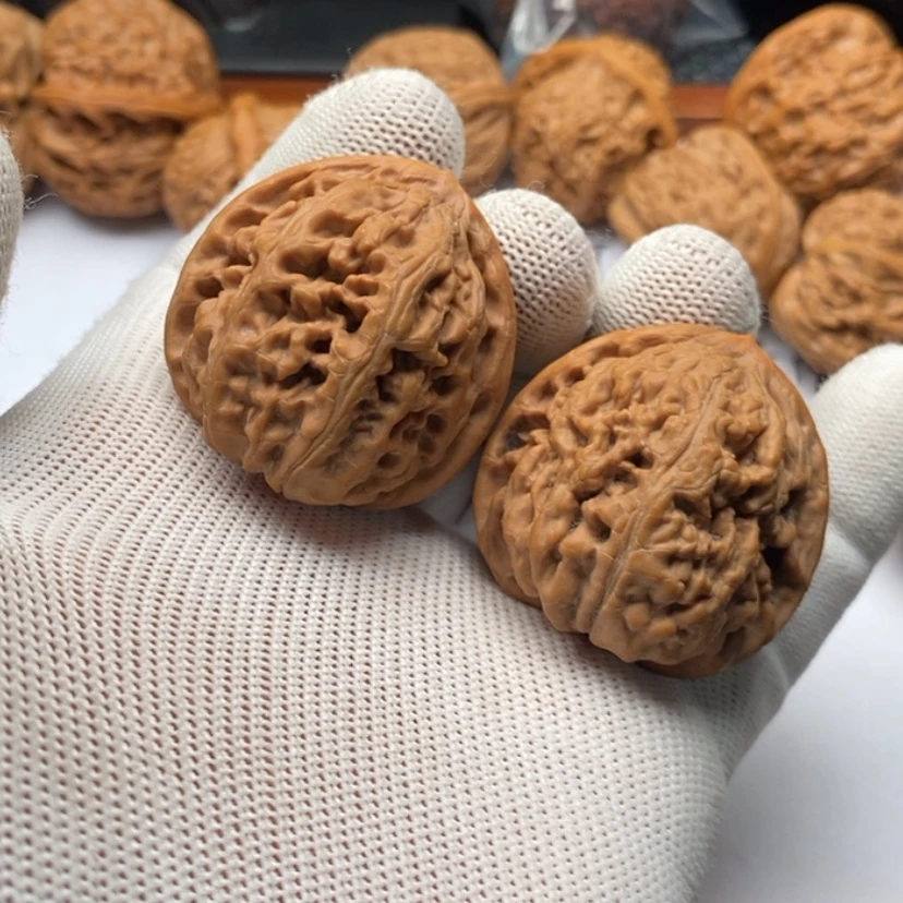 【闪购商品】文玩核桃把件有***山12凤凰