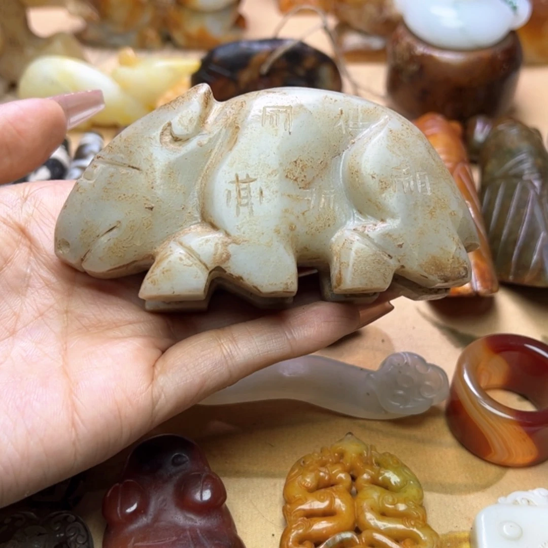 【闪购商品】蛇纹石玉颈饰未镶嵌