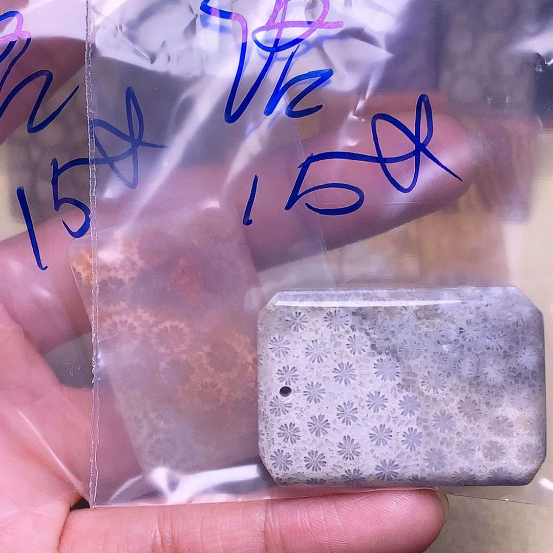 硅化玉珠宝奇石合金落**萧