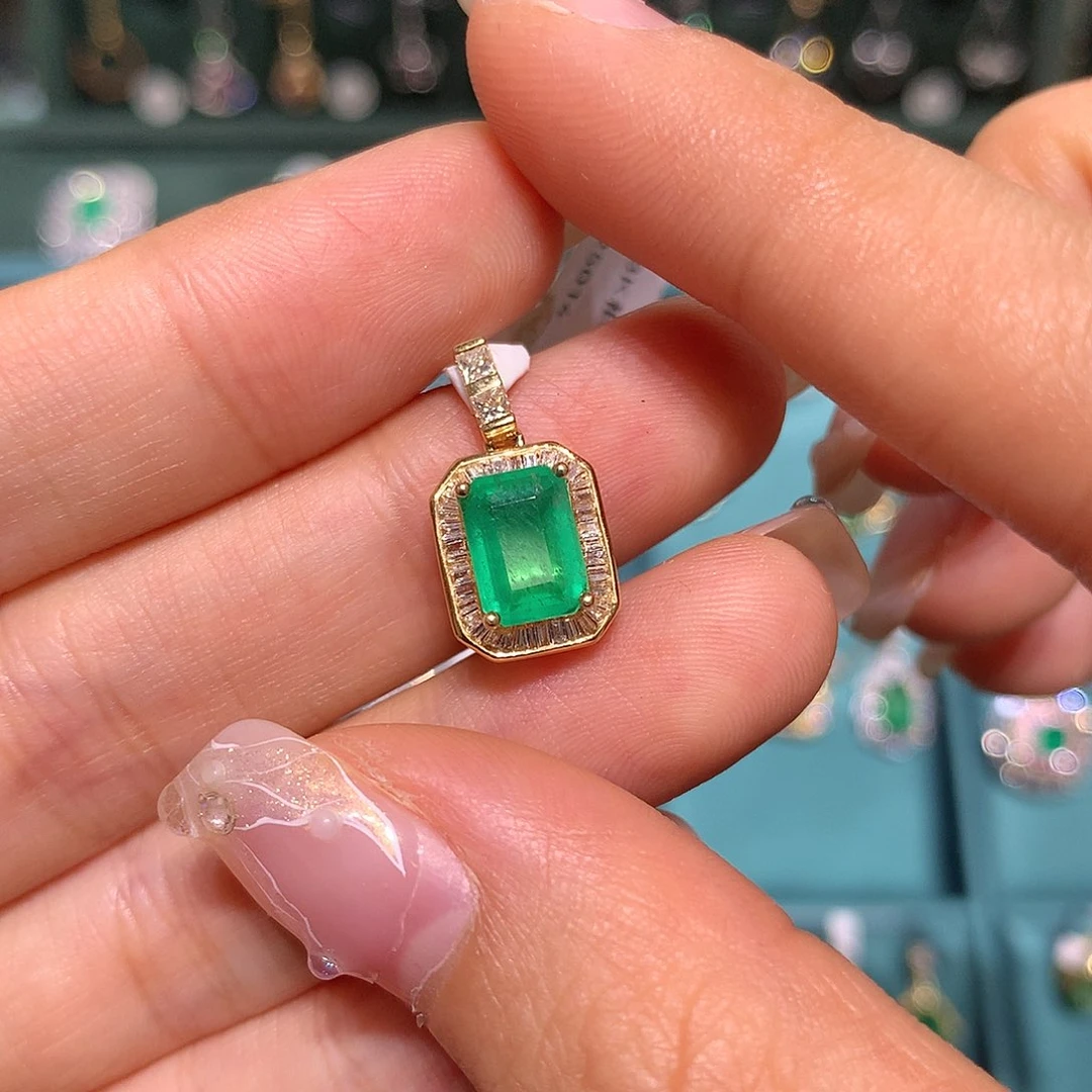 祖母绿吊坠(不含链)18K金镶嵌