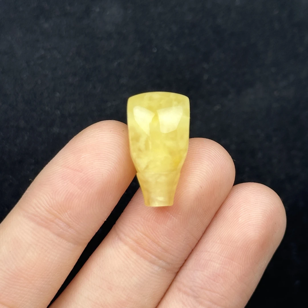 Z7172天然原矿蜜蜡 鸡油黄满蜡三通 11.4*21mm支持复检假一罚十