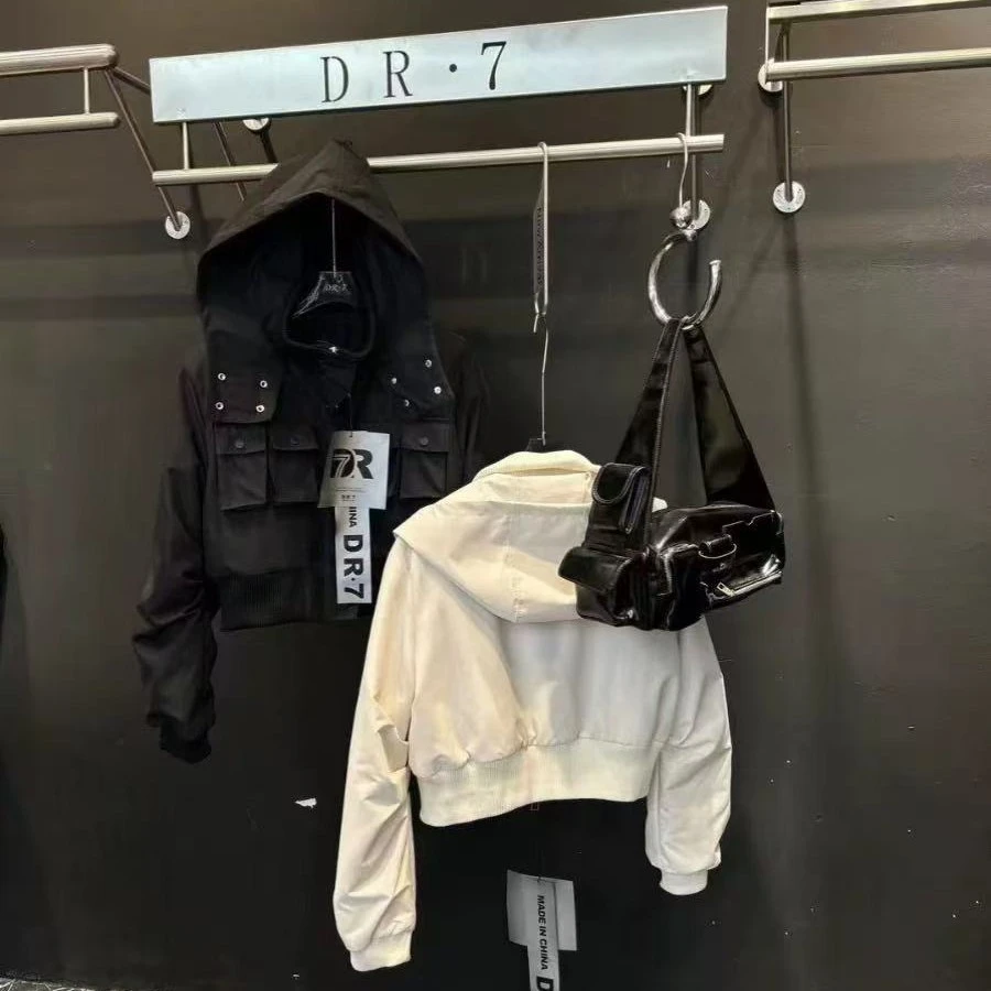 【晓雪甄选】2026春季新款甜妹酷辣工装口袋螺纹收腰连帽短外套夹克