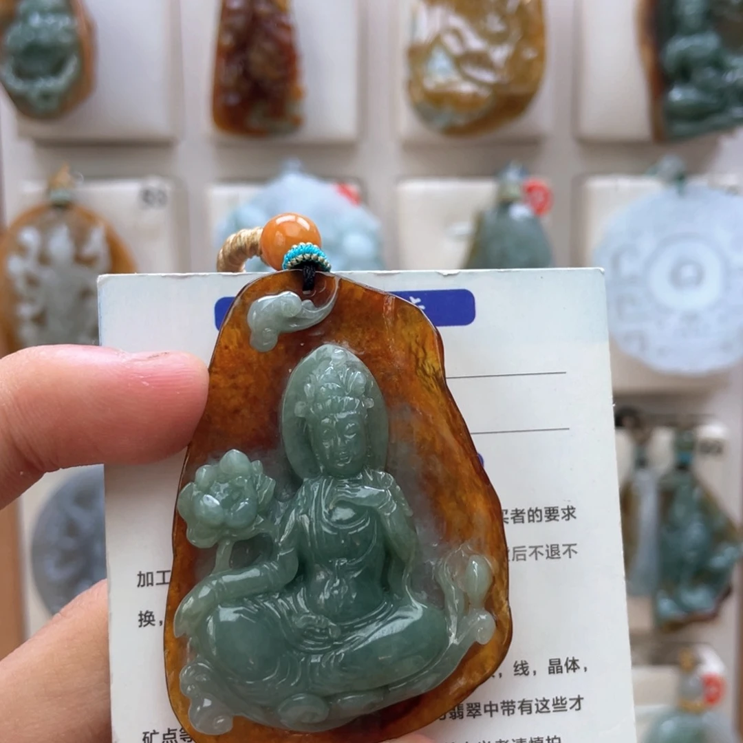 发***发翡翠未镶嵌颈饰好