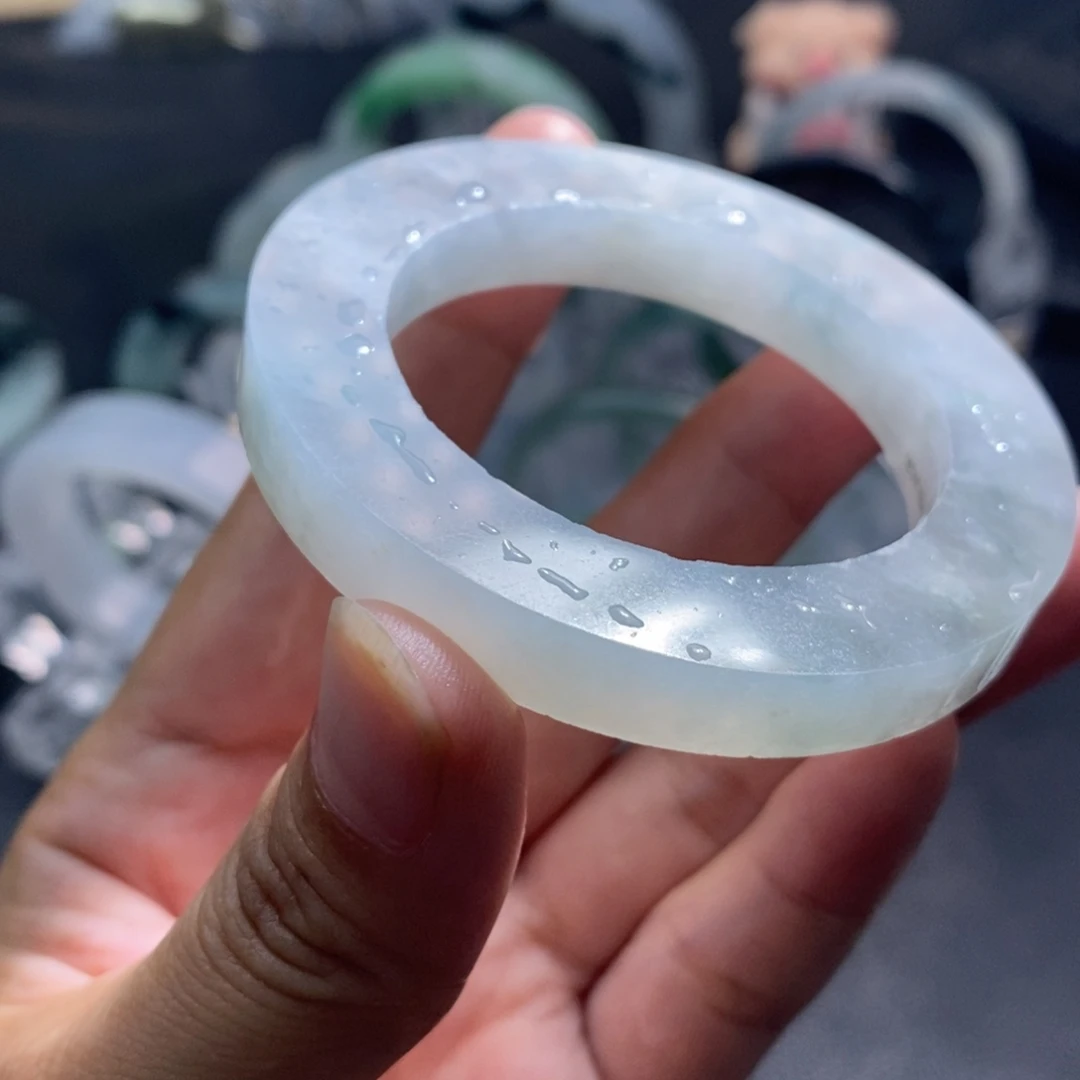 定制翡翠未镶嵌定制手镯