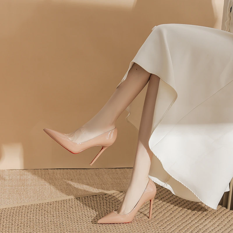 不累脚（红底）萝卜丁空气棉尖头细跟浅口气质时尚性感职业女高跟鞋