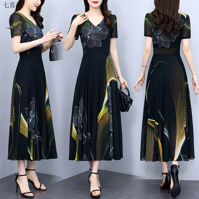 2025年夏季新款领短袖雪纺碎花连衣裙大码胖收腰显瘦遮肚长裙