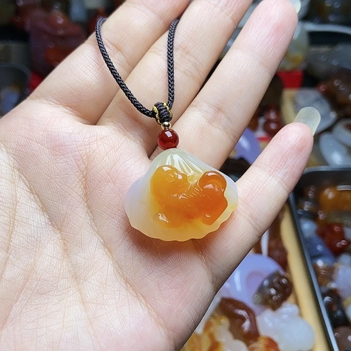 未镶嵌颈饰玛瑙/玉髓