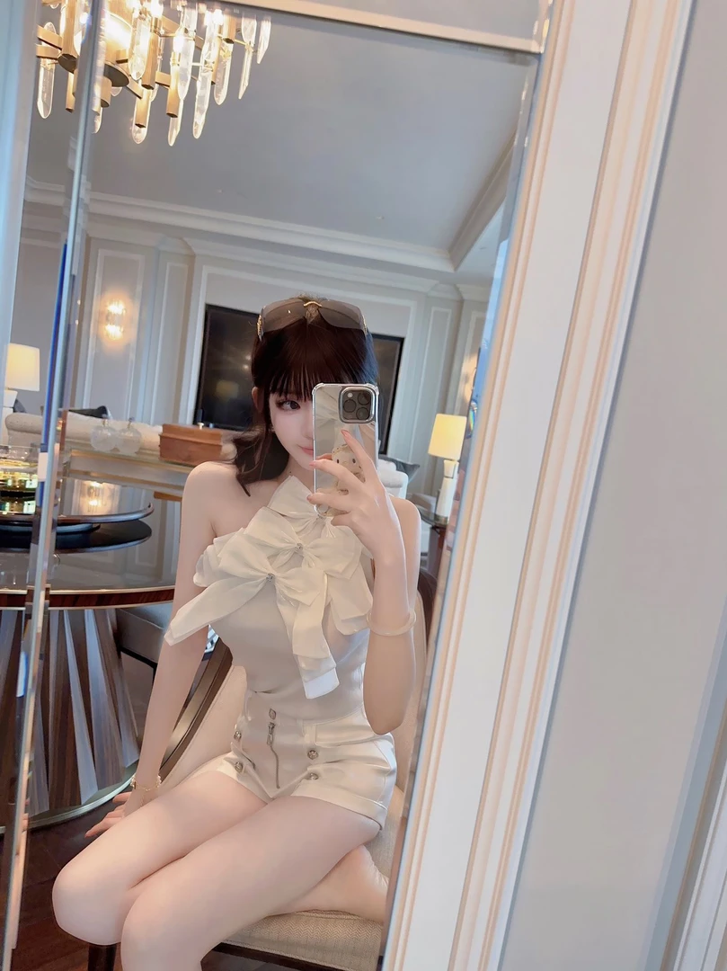 休闲风法式气质辣妹风吊带纯欲风时尚小香风露肩收腰显瘦性感女装